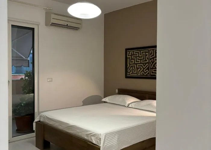 Tam Serviced 2bdr Center No6 Lejlighed Tirana