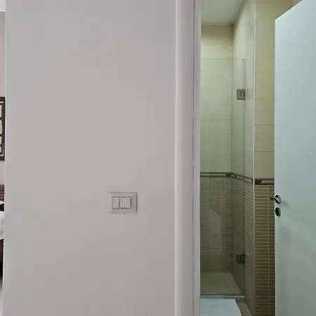 Tam Serviced 2bdr Center No6 Appartement