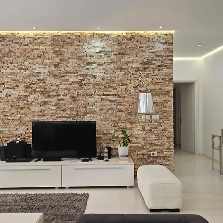 Tam Serviced 2bdr Center No6 Appartement Tirana