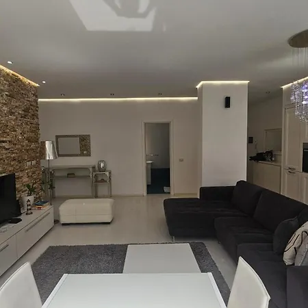 Appartement Tam Serviced 2bdr Center No6 Tirana