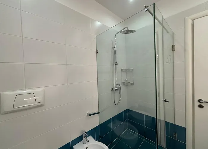 Tam Serviced 2bdr Center No6 Apartman *