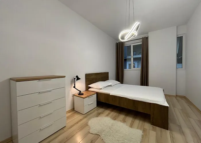 Apartament Tam Serviced 2bdr Center No6 *